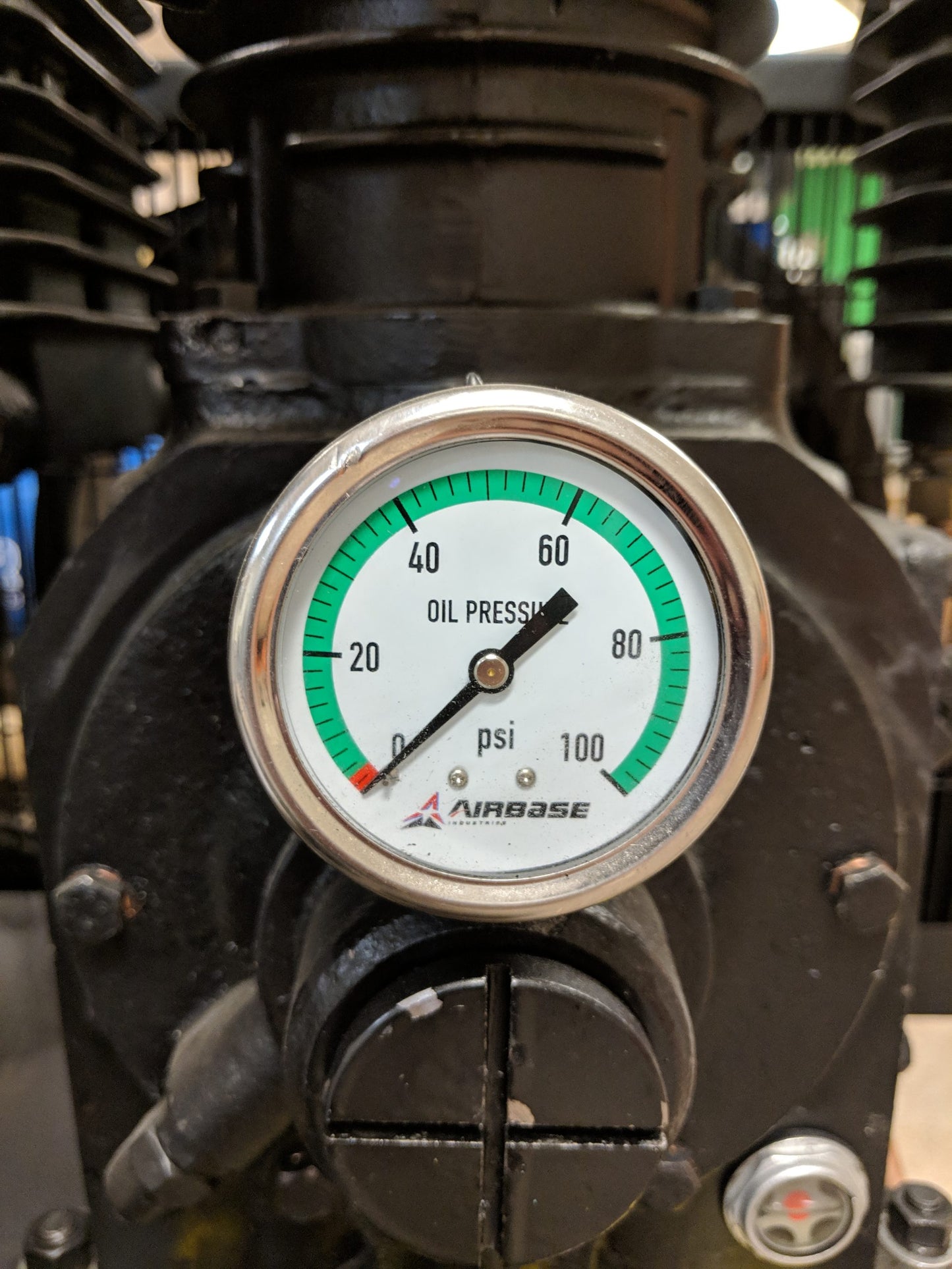 EMAX 5 HP 2 Stage Air Compressor 80 Gallon Vertical Tank 1 Phase EI05V080I1
